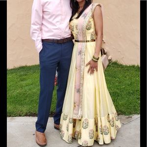Beautiful pastel yellow gown